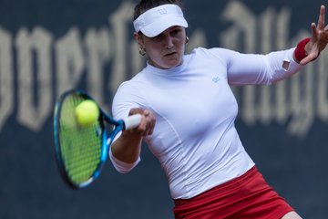 Laura Bente 55 - BL2 DTV Hannover - TC Blau-Weiss Halle : Ergebnis: 9:0